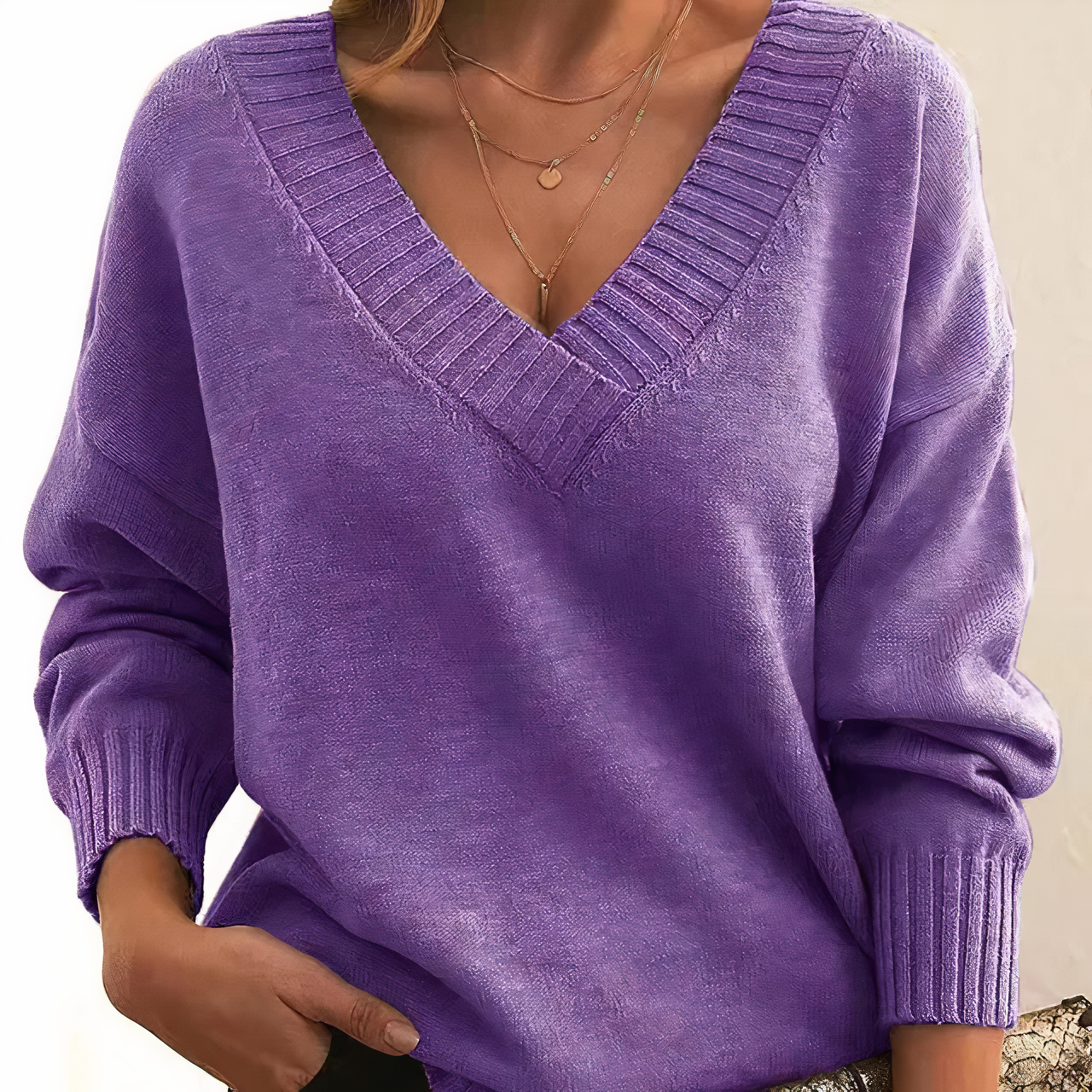 Jell | Cashmere V‑Neck Sweater