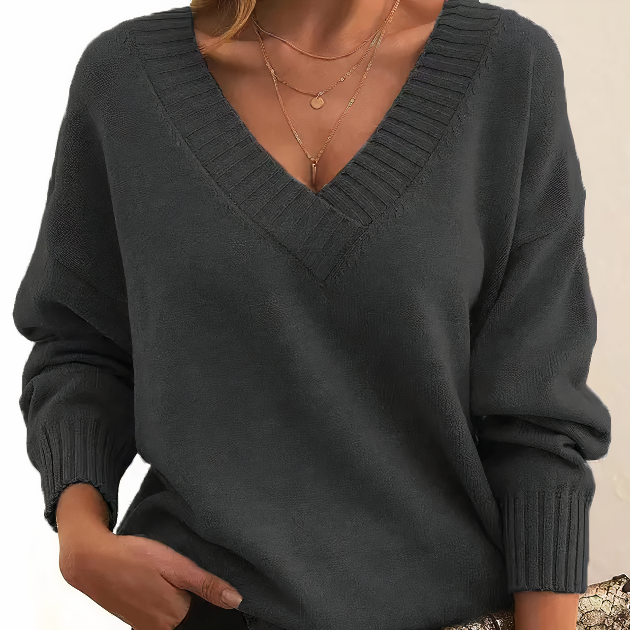 Jell | Cashmere V‑Neck Sweater