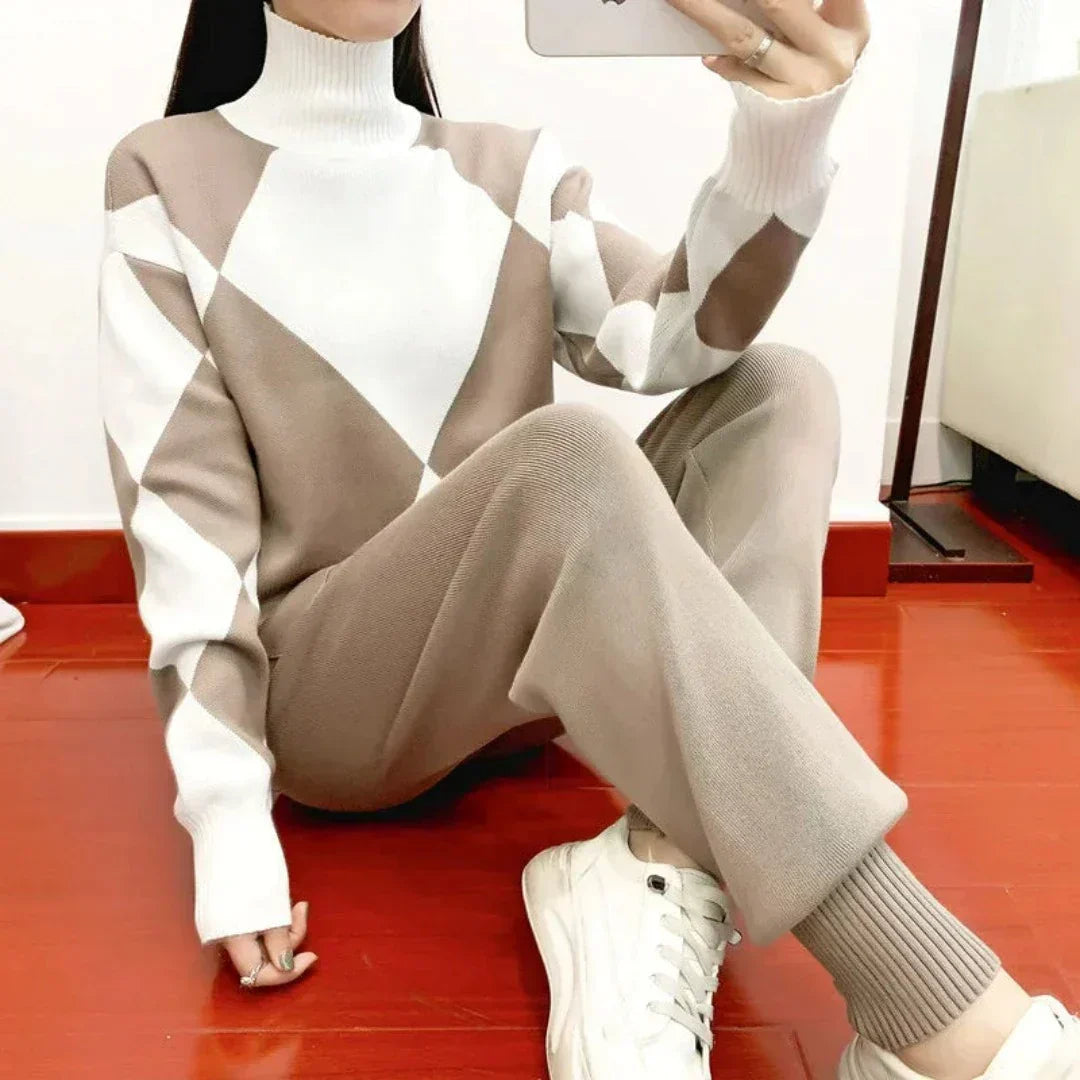 Zenya | Women Cozy Turtleneck Sweatshirt and Long Pants Outfit