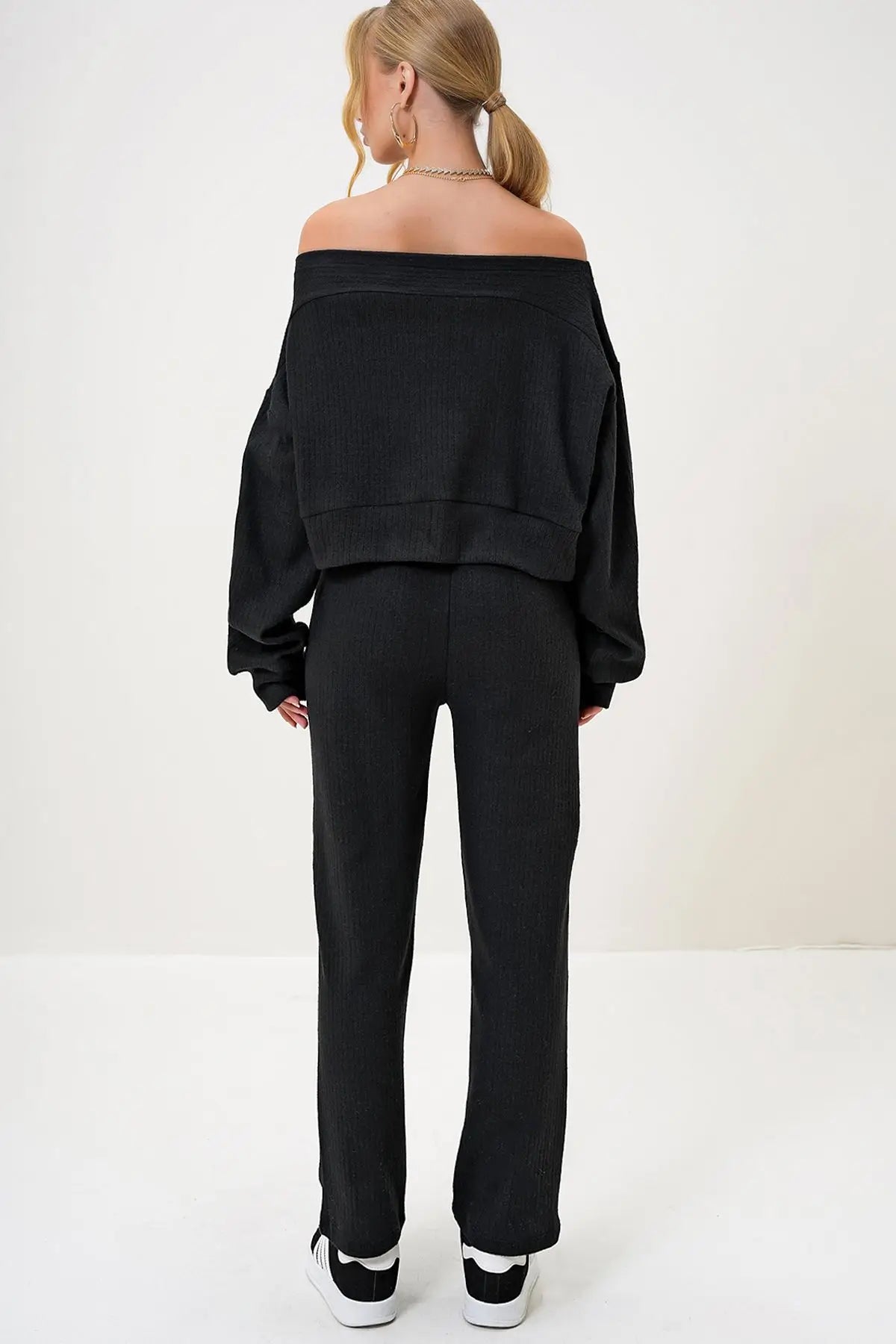 Rohana | Loungewear Relaxed Set Off Shoulder Sweatshirt and Trousers