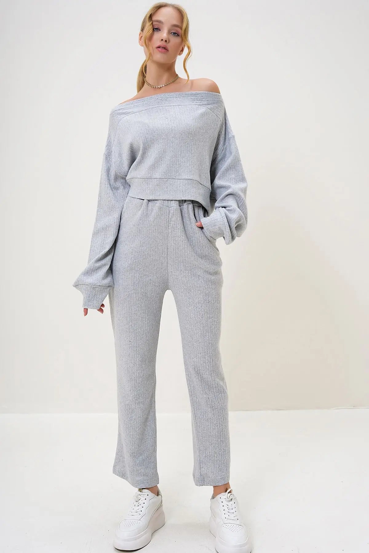 Rohana | Loungewear Relaxed Set Off Shoulder Sweatshirt and Trousers