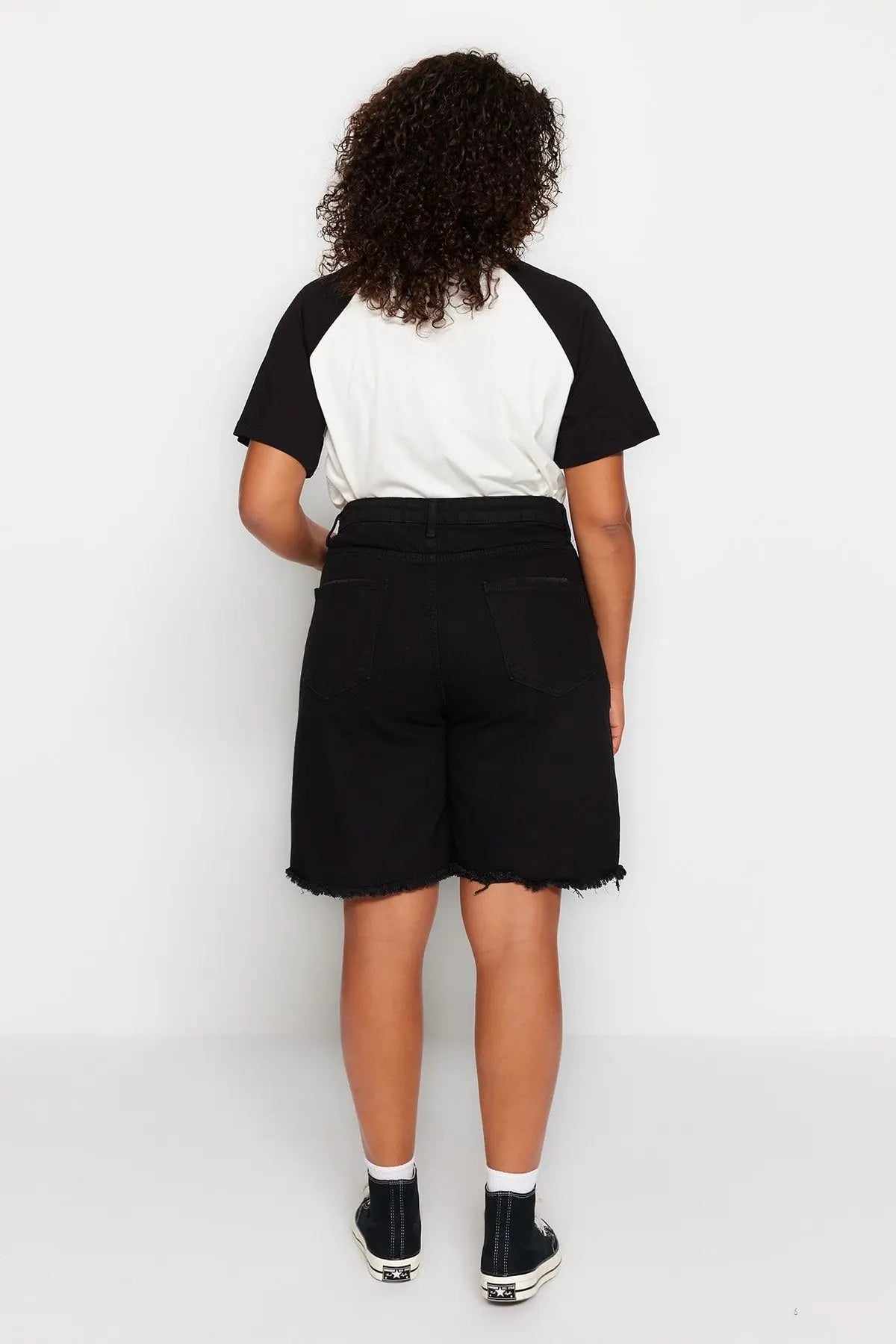 Zarina | Plus Sized High-Waisted Denim Shorts - Motheero