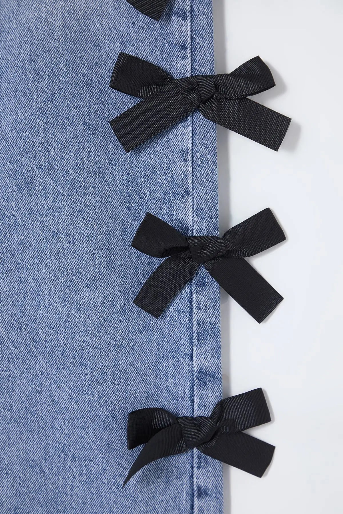 Seraphine | Mid-Waist Wide-Leg with Ribbon Detail Jeans