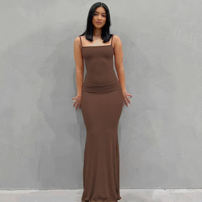 Isla | Slim Maxi Dress - Motheero