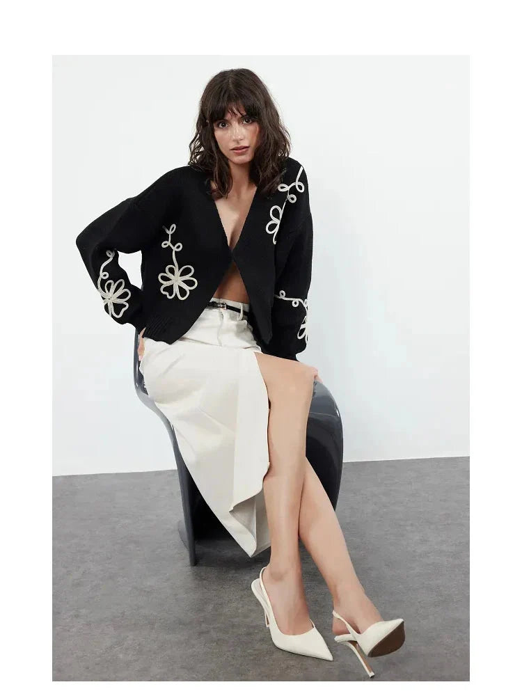 Flomboi | Elegant Floral Lines Cardigan