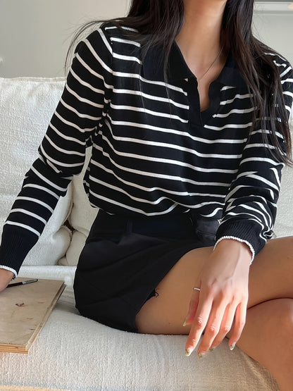 Naya | Relaxed Sweatshirt with Collar