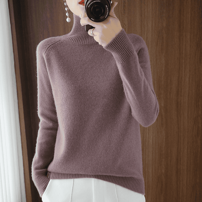 Aurelia | Simple Turtleneck Sweater