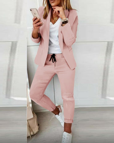 Yassi | Elegant Business Outfit Blazer and Trouser