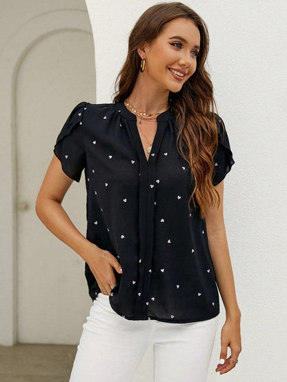 Eloise | V‑Heart Print Shirt - Motheero