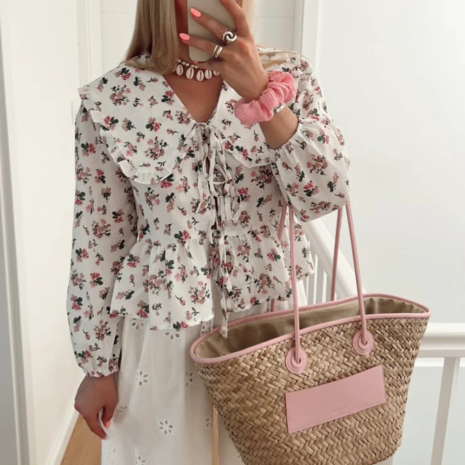 Lila | Floral Long-Sleeve Blouse - Motheero