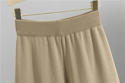 Mira | Elegant Knitted Set Cardigan Trousers