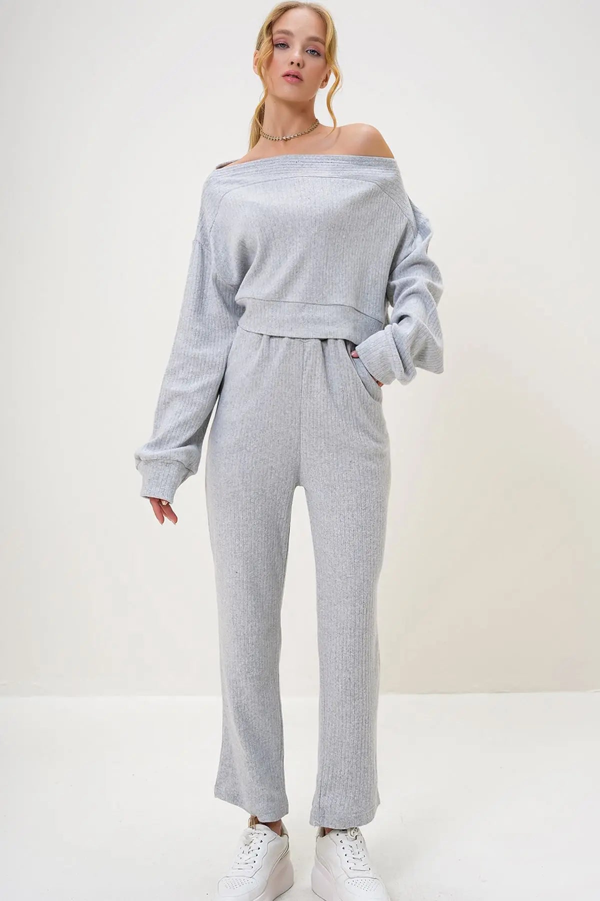 Rohana | Loungewear Relaxed Set Off Shoulder Sweatshirt and Trousers