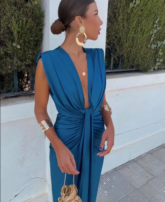 Huda |  Sophisticated Sleeveless Dress - Motheero