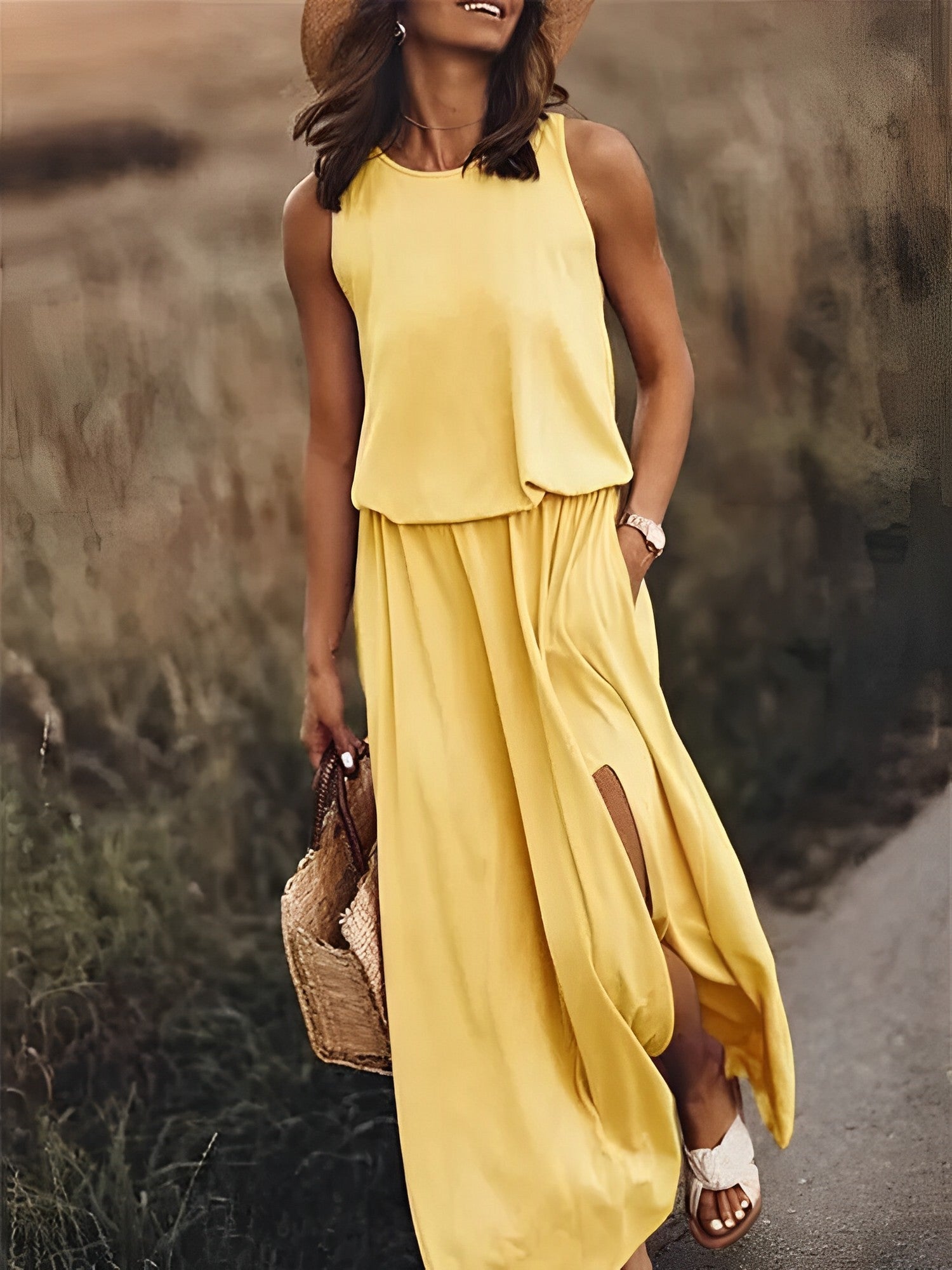 Lara | Elegant Long Dress with Slit - Motheero