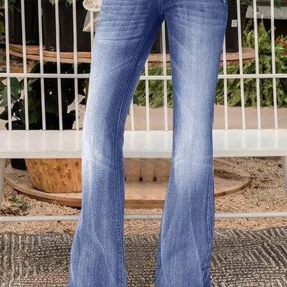 Geneva | Mid-Rise Bootcut Retro Jeans