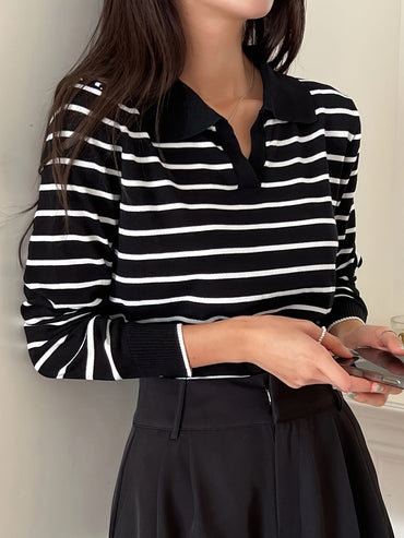 Naya | Relaxed Sweatshirt with Collar