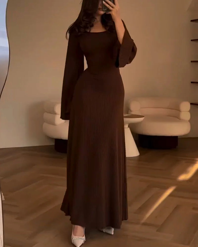 Allegra | Elegant Long-Sleeve Maxi Dress - Motheero